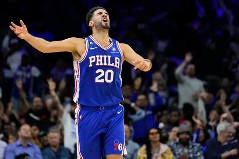 Georges Niang rains three-pointers as Sixers stun the Suns