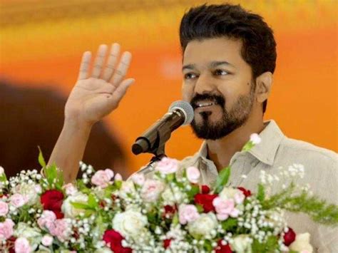 'Thalapathy' Vijay to make entry in politics? - Masala.com