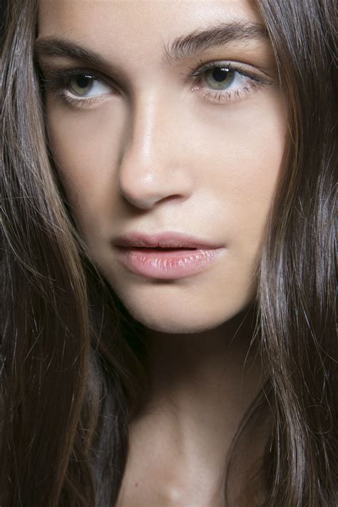 8 Ways to Get Natural Looking Makeup | StyleCaster