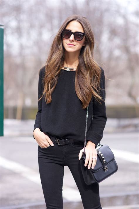 Something Navy wearing all black & a pop of red #streetstyle | Black ...