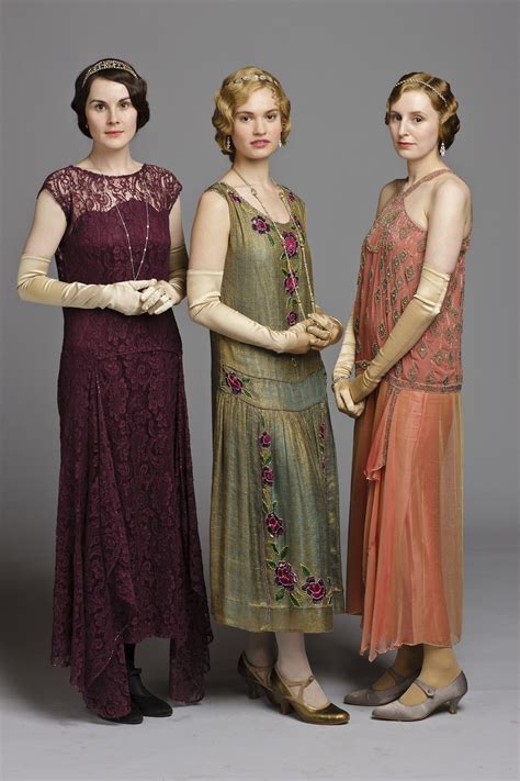 Portrait of a Daydreamer | 1920s fashion, Downton abbey dresses ...