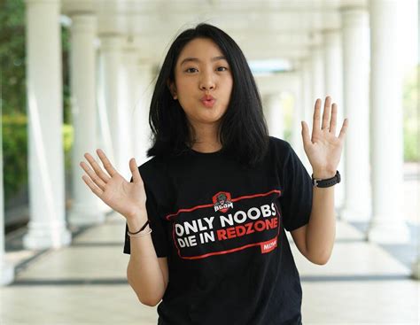 10 Potret Nona Berlian, Brand Ambassador BOOM Esports - Dailysia