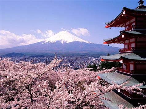 25 Most Famous Landmarks You Should Visit Before You Die