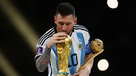 Messi pens emotional note for fans after Argentina win FIFA World Cup ...