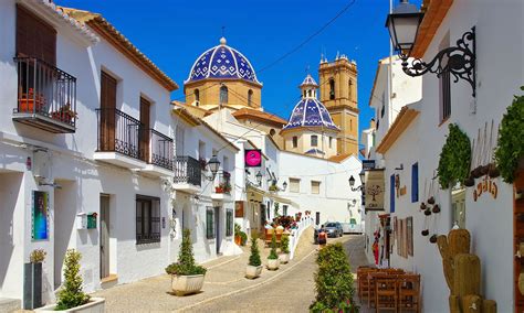 3-charming-towns-to-visit-in-costa-blanca Seaside Towns, Coastal Towns ...