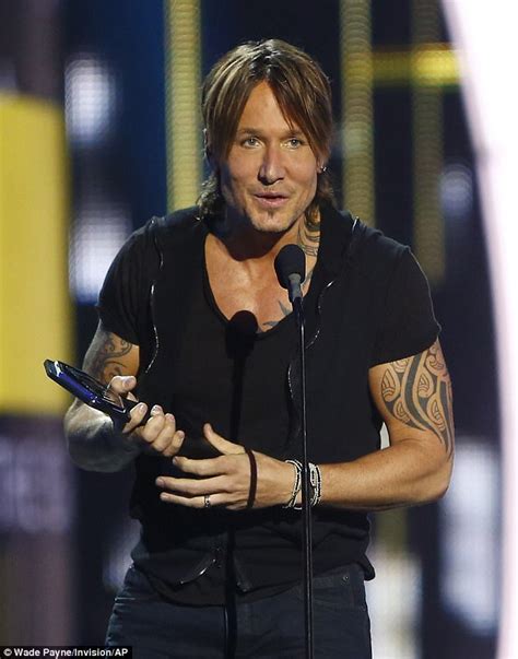 Keith Urban leads winners at CMT Music Awards | Daily Mail Online