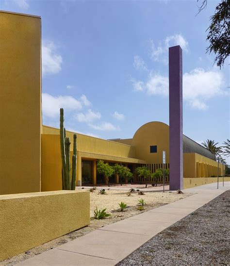 South Chula Vista Library (1995) by Ricardo Legorreta | Childrens museum, Outdoor structures ...