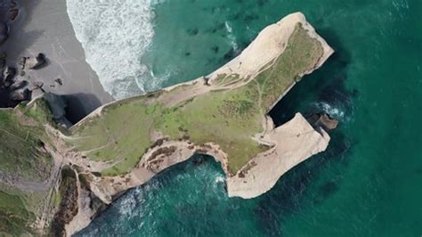 Famous Tunnel Beach New Zealand Dunedin Stock Footage Video (100% Royalty-free) 1050378433 ...