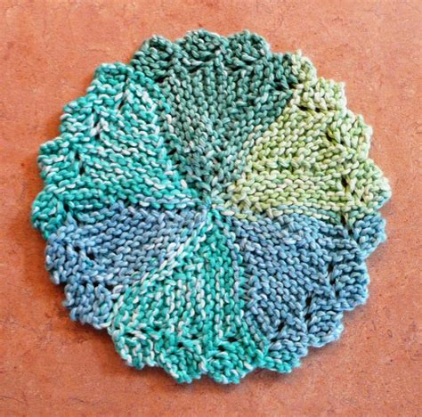 Perfect One-Ounce Dishcloth - FREE Patterns: FREE PATTERN #11 - Knitlist Lacy Ro… | Dishcloth ...