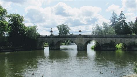 crimson kettle: Wallingford Bridge