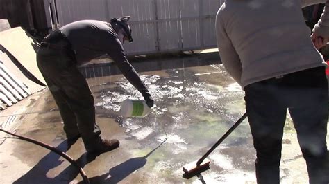 Cleaning a tough stain on concrete using Muriatic acid - YouTube