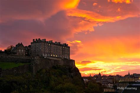 "Sunrise over Edinburgh Castle (3)" by Philip Kearney | Redbubble