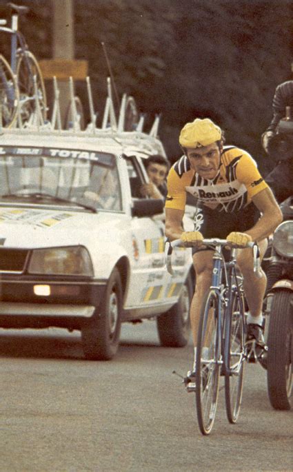 Bernard Hinault photo gallery by BikeRaceInfo