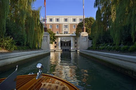 JW Marriott Venice hotel review: Escape the crowds on a private island ...