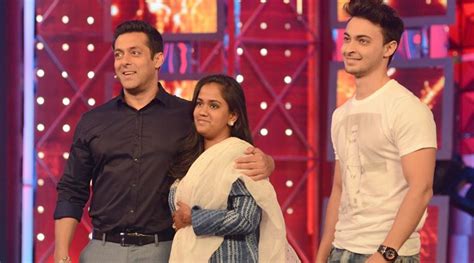 Arpita Khan Age, Husband, Son, Biography, Career, Family