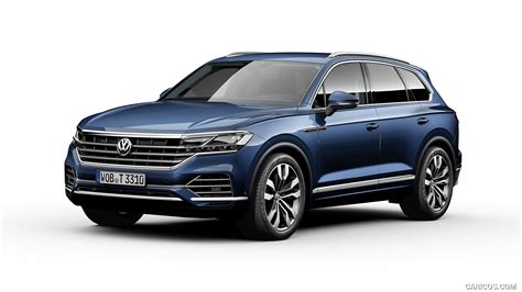 Volkswagen Touareg | 2019MY | Front Three-Quarter