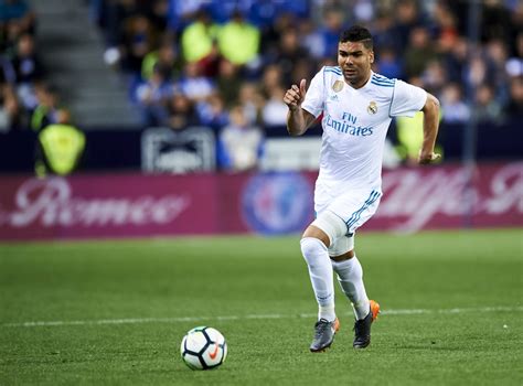 Real Madrid transfer rumors: PSG and Manchester United to battle for Casemiro's signature