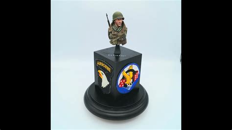 Damian Lewis/Major Winters bust by Young Miniatures - YouTube