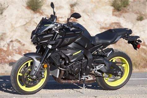 2018 Yamaha MT-10 Review | Still Razor Sharp