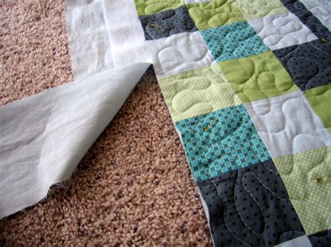 Candidly Kate: ˚tutorial˚ Free Hand Quilting - Stippling