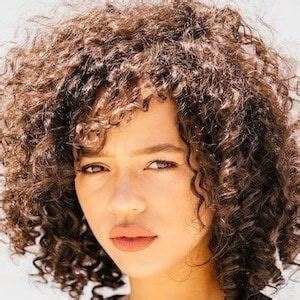 Taylor Russell - Age, Family, Bio | Famous Birthdays