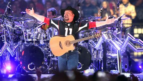 Garth Brooks Announces New Date For His Massive Stadium Tour | iHeart