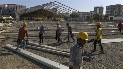 Photos: Scenes from an upcoming 1,000-bed Covid-19 hospital in Mumbai ...