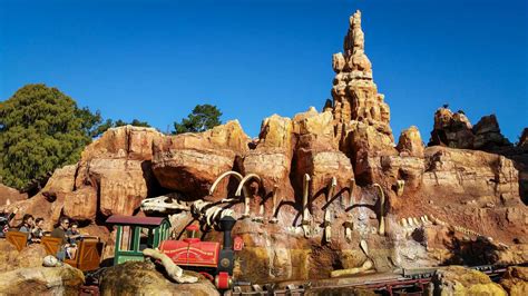 The 17 Best Rides at California's Disneyland