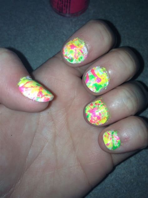 Nails of the Week- Neon Paint Splatter | Skinny Jeans & Sippy Cups Blog