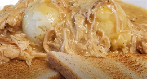 Turkey and Gravy Over Mashed Potatoes: The Perfect School Lunch