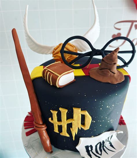 Harry Potter cake – Runaway Cupcakes