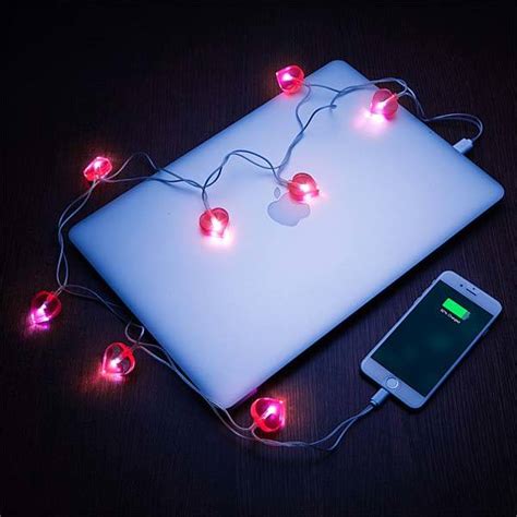 The Heart Lightning Charging Cable Adds Some Romantic Feeling When Charging Your iPhone | Gadgetsin