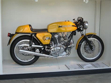 Review of Ducati 350 Mark 3 1974: pictures, live photos & description Ducati 350 Mark 3 1974 ...