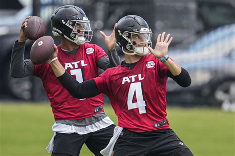 Atlanta Falcons QB Marcus Mariota 'far ahead' of Desmond Ridder for ...