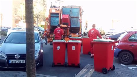 The city bin co bin lorry collecting recycling - YouTube