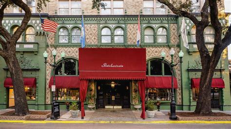 The Pontchartrain Hotel | Wedding Venues | Cost, Reviews & Photos | Zola