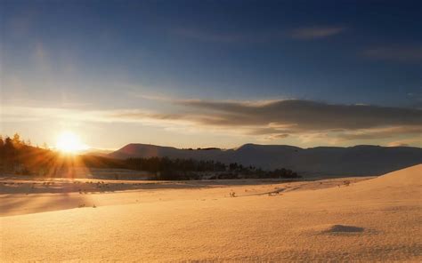 Winter Sunrise Desktop Wallpaper - WallpaperSafari