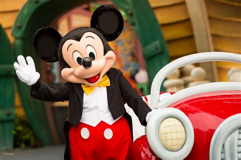 Disney Launches Worldwide Celebration Honoring 90 Years of Mickey Mouse ...