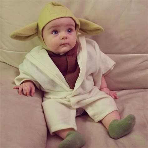 √ Yoda Baby Costume