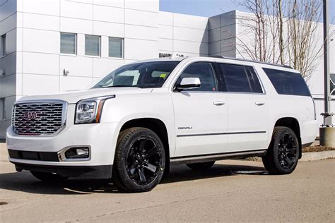 2020 GMC Yukon Denali 4dr SUV