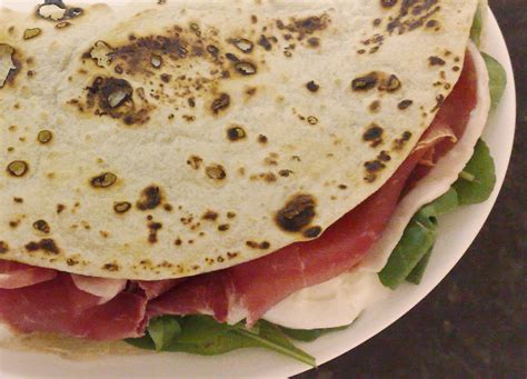 Piadina Romagnola Recipe | ITALY Magazine