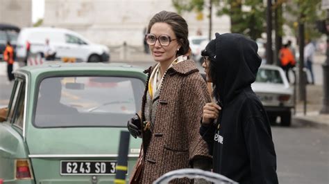 Angelina Jolie looks unrecognisable as Maria Callas | 15 Minute News