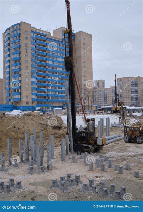 Koper Installs Piles On Construction Site. Pile Driving Equipmen ...