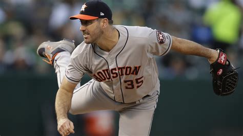 Justin Verlander surpasses Cy Young on all-time strikeouts list - ABC13 ...