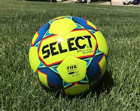 SELECT Soccer Balls - What's New For 2018? | Soccer Cleats 101