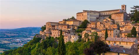 Todi Travel Guide | Tuscany Now & More