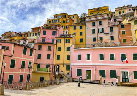 Best Views in Cinque Terre: 13 Spots for the Perfect Photos