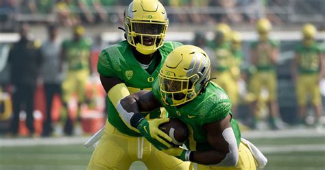 Anthony Brown, Oregon Ducks finding continued success in read-option ...