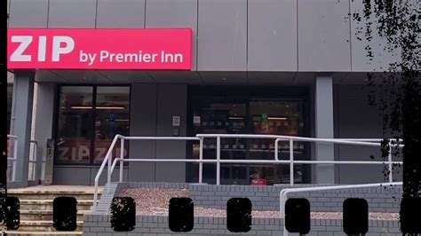 Zip Hotel Cardiff, A Jolly Good Look Around - YouTube