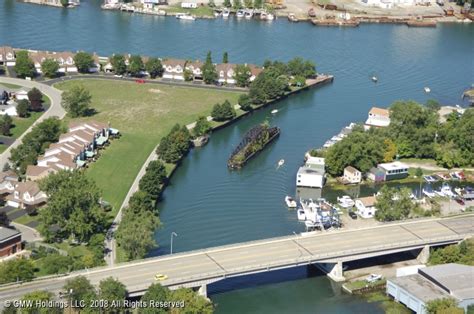 Tonawanda Swing Bridge, North Tonawanda, New York, United States